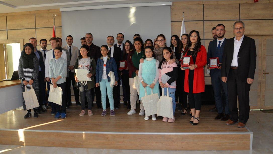 24 Kasım Öğretmenler Günü '' Öğretmene Vefa '' Temalı Yarışmaların Kazananları Belli Odu