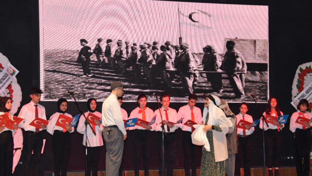 18 Mart Şehitleri Anma Günü ve Çanakkale Zaferi'nin 107. Yıl Dönümünde Anma Programı Düzenlendi