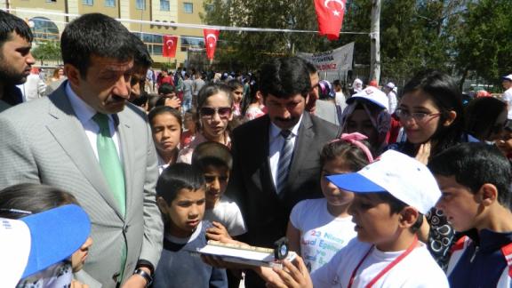 Fatih Sultan Mehmet Ortaokulu Tübitak Bilim Fuarı