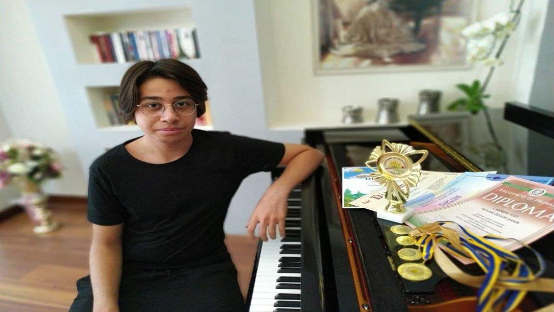 Şanlıurfa'lı Taylan Özgür Şakır'den  Piyanoda Uluslararası Başarı