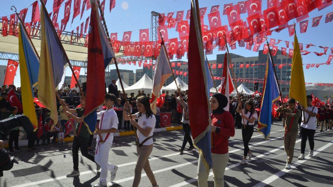 Şanlıurfa'da Cumhuriyet Bayramı Coşkuyla Kutlandı