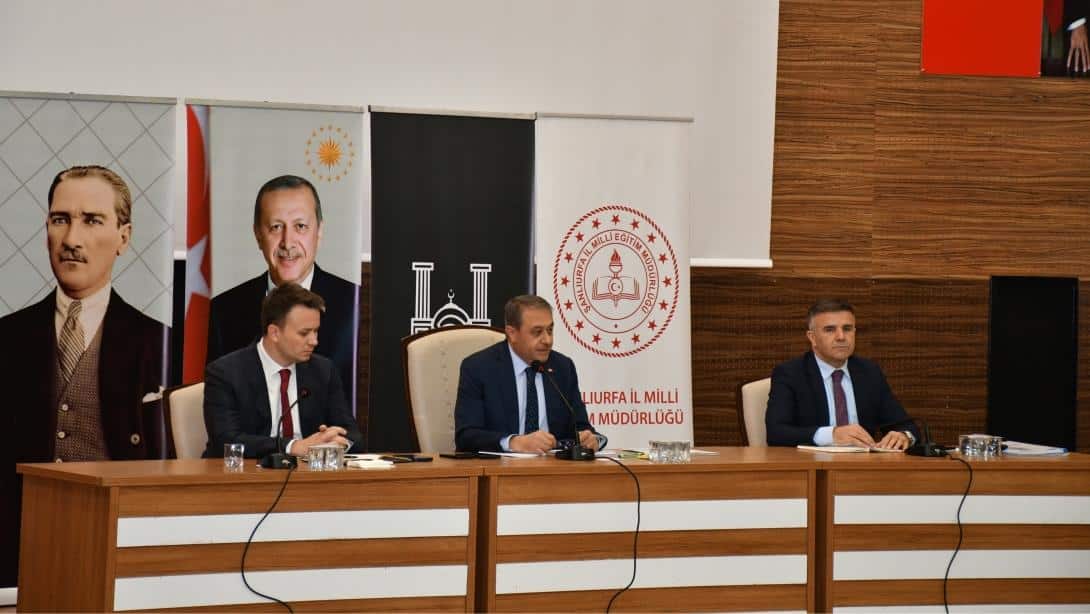 Okul Müdürleriyle Değerlendirme Toplantısı Gerçekleştirildi